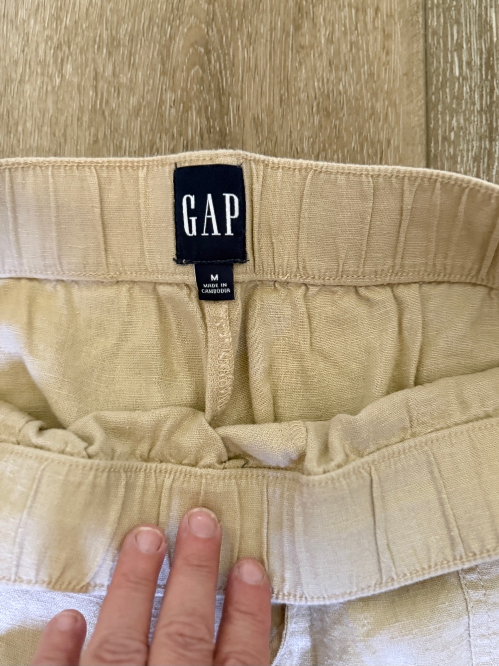 GAP Men's Light Beige Drawstring Joggers - Picture 4 of 4